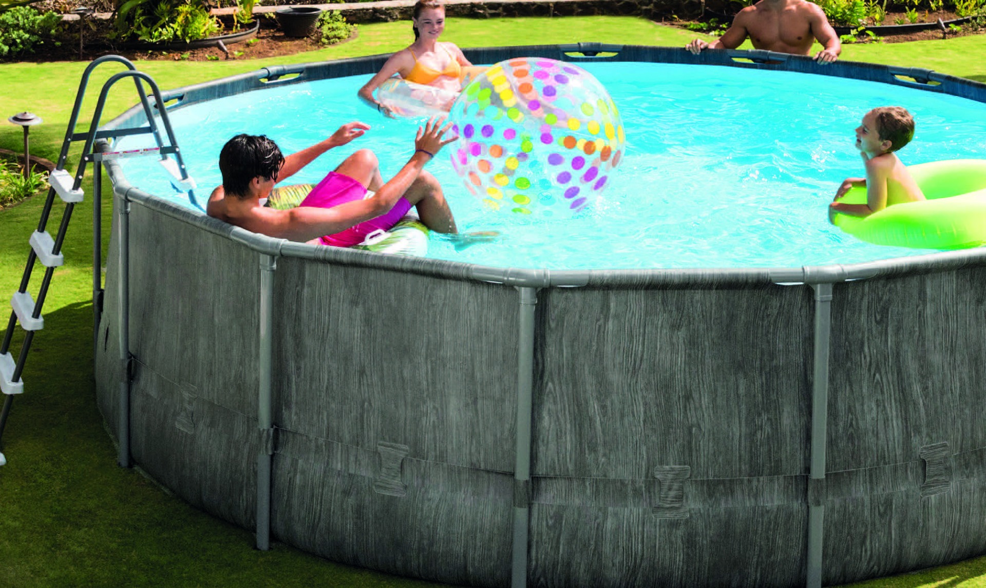 Img-ambiance-piscine-intex-Baltik