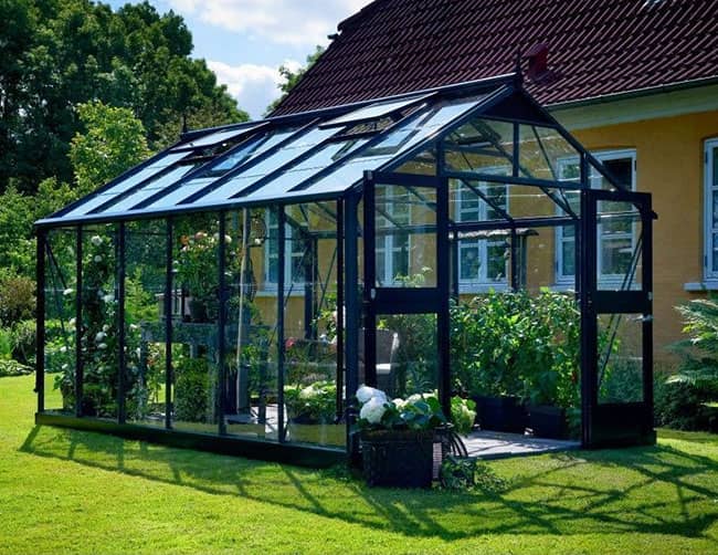 Serre de jardin en verre trempé Premium Juliana 8,8 m² avec une structure en aluminium de couleur anthracite noir