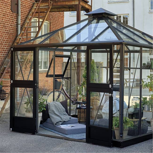 Serre de jardin en verre trempé Oase Juliana 8,8 m² avec une structure en aluminium de couleur anthracite noir