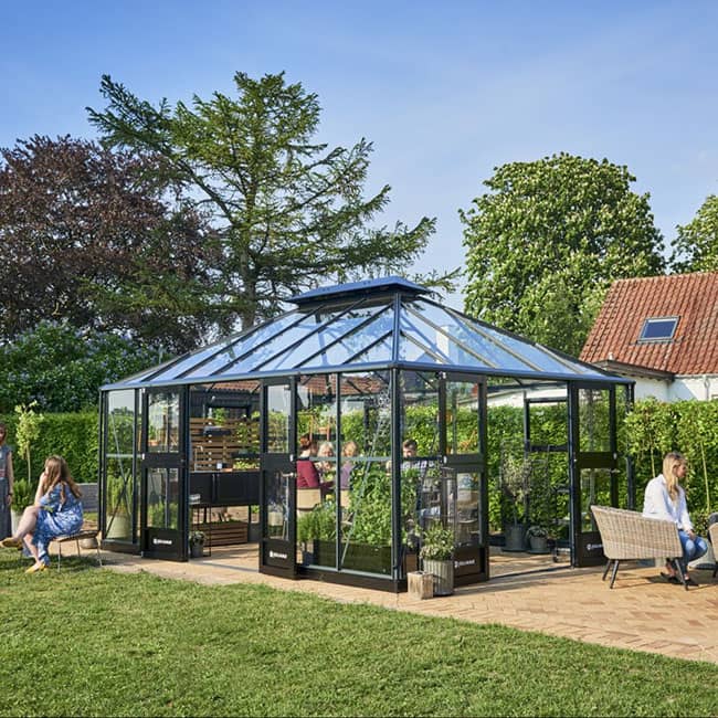Serre de jardin en verre trempé Grand Oase Juliana 18 m² avec une structure en aluminium de couleur anthracite noir